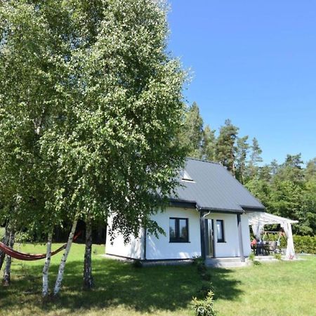 Villa Jeszcze Bardziej Dziki Sad à Slajszewo Extérieur photo