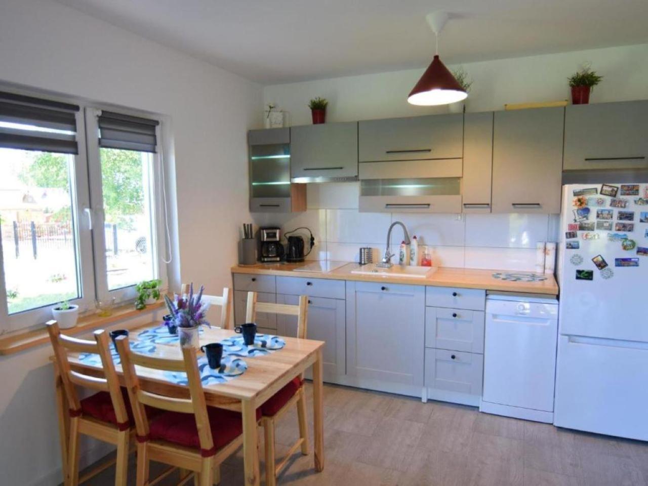 Villa Jeszcze Bardziej Dziki Sad à Slajszewo Extérieur photo