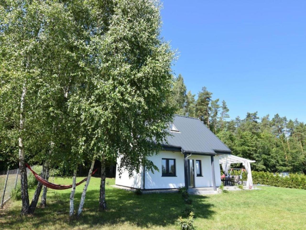 Villa Jeszcze Bardziej Dziki Sad à Slajszewo Extérieur photo